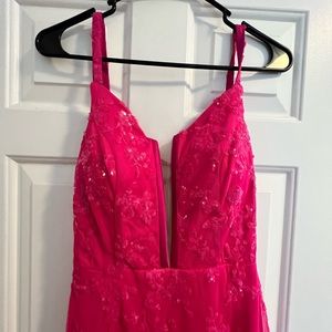 BRAND NEW PINK PROM DRESS! NEVER WORN